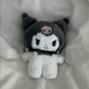 Meet your Posher, Hails